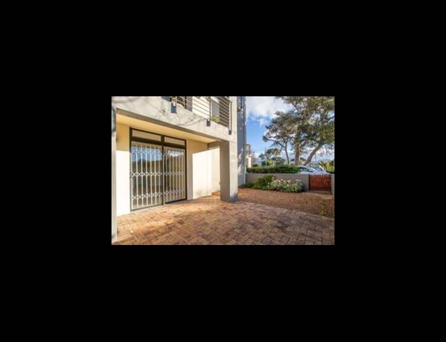 2 bed property to rent in PLUMSTEAD